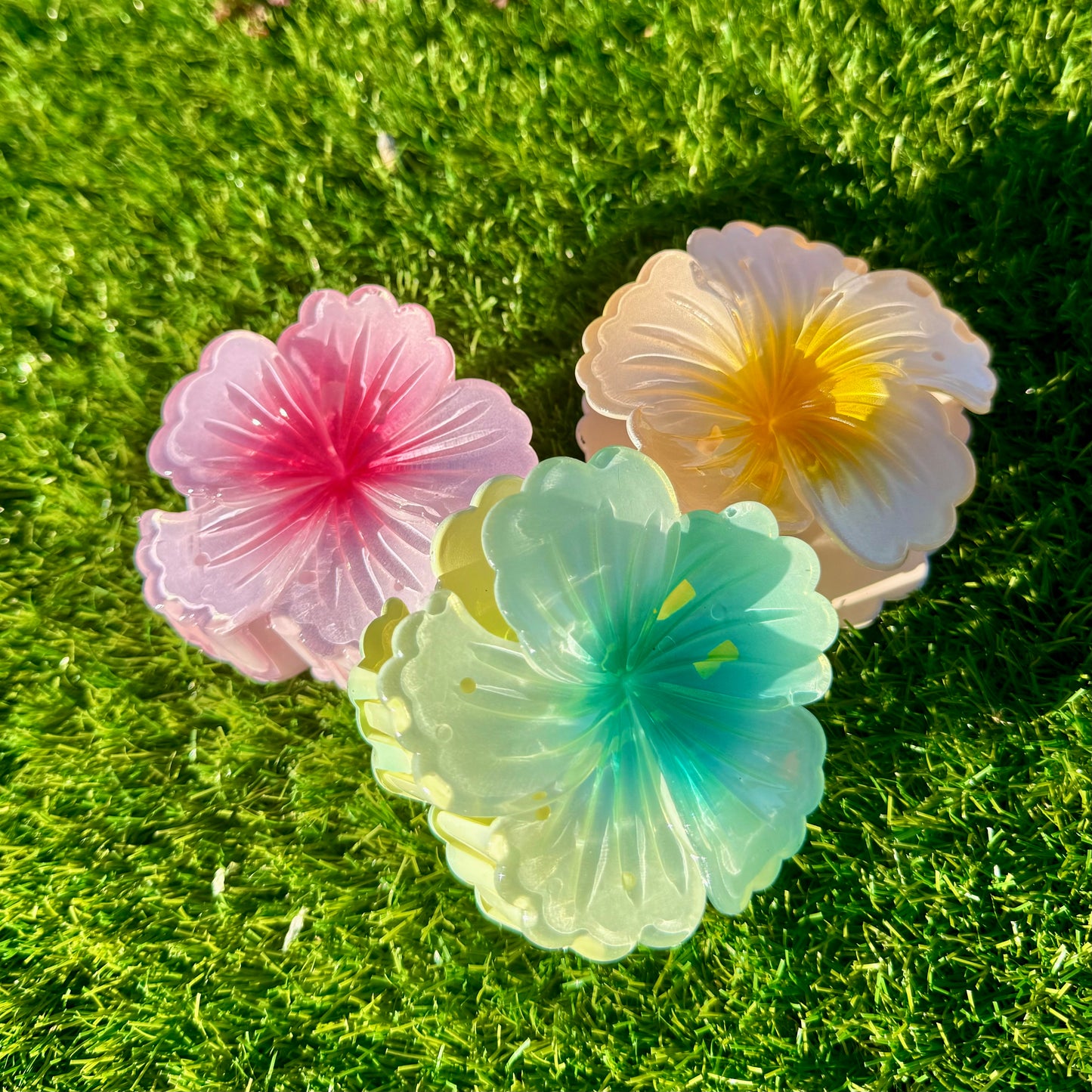 3pc Shiny Hibiscus Large Claw Clips