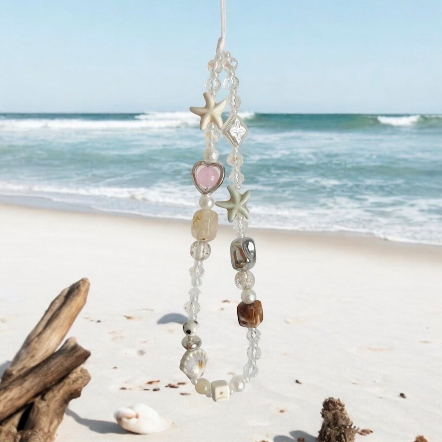 Niah phone charm