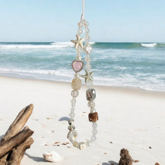 Niah phone charm
